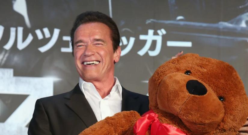 Baj van Arnold Schwarzeneggerrel? Aggódnak a rajongók - Videó