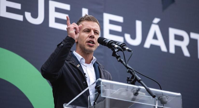 Elhajtották Magyar Pétert a Velence Korzóról