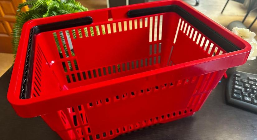 Felháborító rejtély a móri Sparban: ezt lopják egymás után, üzentek a dolgozók