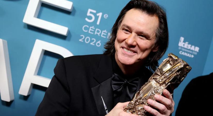 Jim Carrey védelmére kelt a világhírű plasztikai sebész