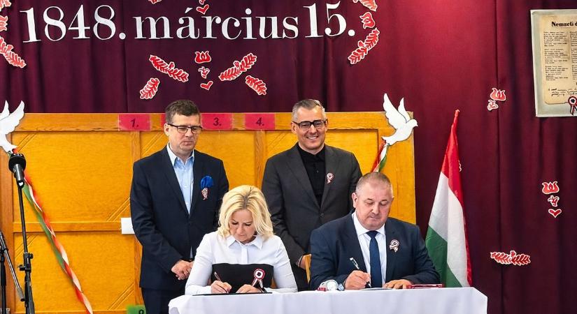 Nacsa Lőrinc Vasmegyeren: minden magyar felelős minden magyarért (fotókkal)