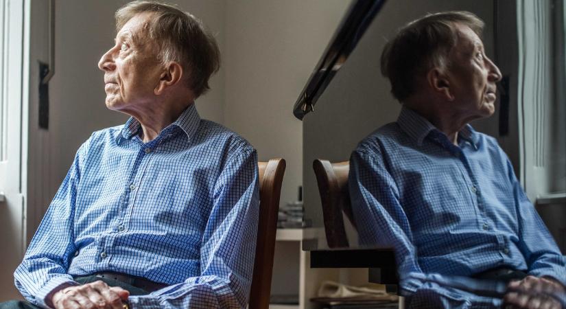 Örök nyugalomra helyezték Vásáry Tamást