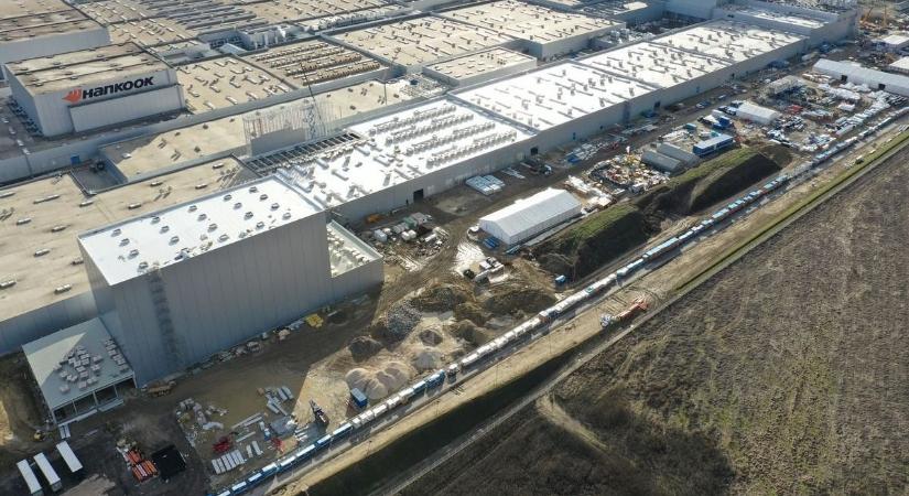 Fejérben épül Magyarország egyik legnagyobb gyára (videó)