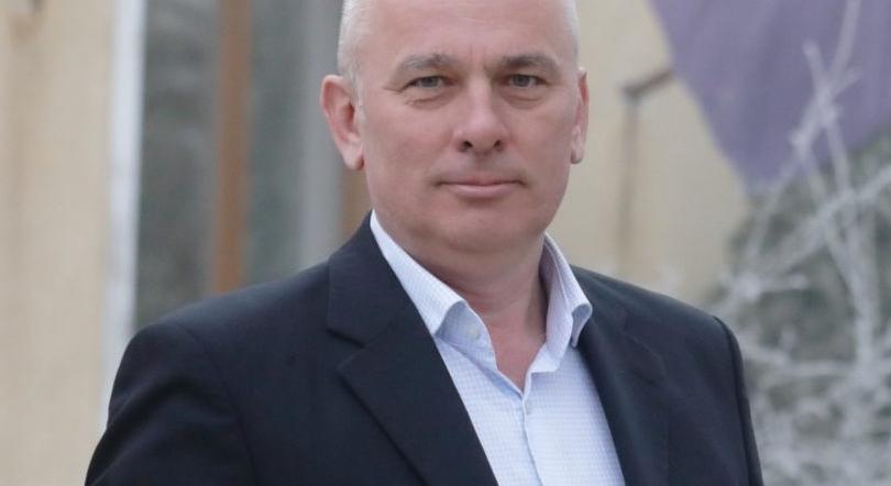 Csákberény polgármestere kilökte a Telex újságíróit Semjén fórumáról