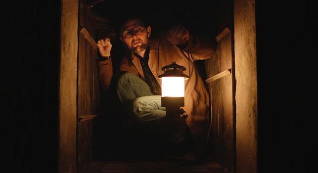 A Hokum az a horrorfilm, aminek már az előzetesétől kiráz a hideg