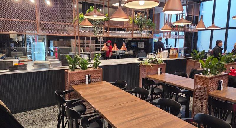 Átalakulnak a Pizza Hut éttermek