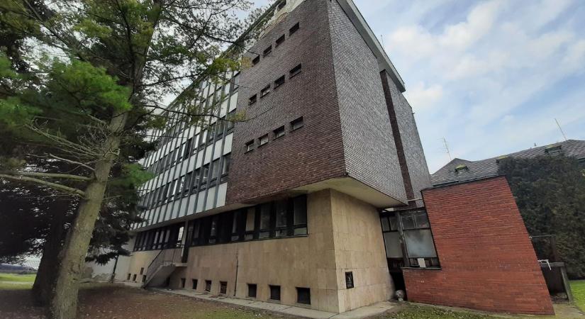 Rongáltak és loptak az egykori egyetemi kollégiumban Mosonmagyaróváron