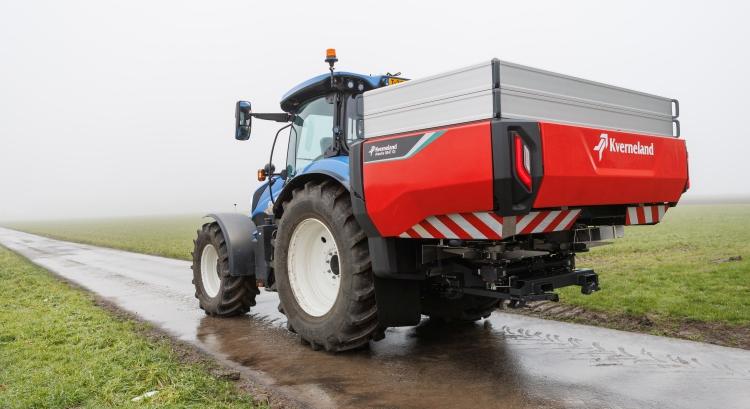 Hogyan válasszunk megfelelő műtrágyaszórót?