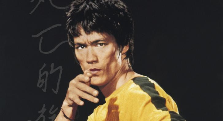 Bruce Lee legendás jelmeze rekordáron kelhet el