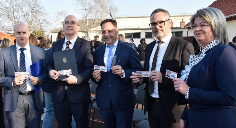 Egy nagyon régi álom válik valóra: több mint 800 millió forintból épül új iskola Jászárokszálláson