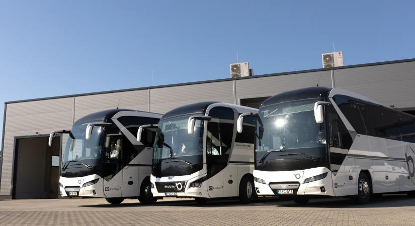 Tiborcz a honvédségnek is szállít a buszos vállalkozásával