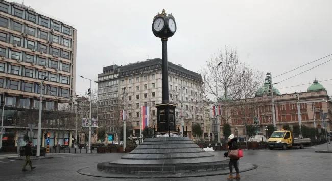 Bolond óra Belgrádban