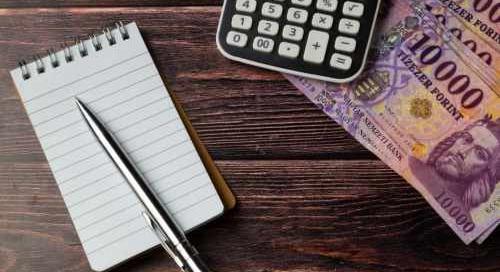 Gyengült a forint reggel