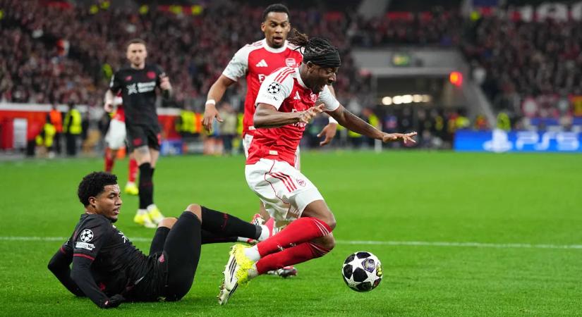 A szakértő szerint hibázott a bíró az Arsenal büntetőjénél: ajándék volt? – szavazzon!