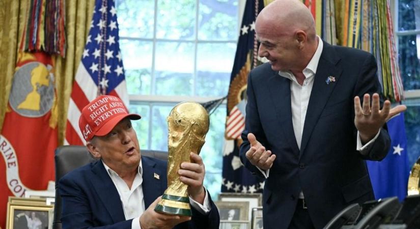 Még az ivószünetek alatt is reklámokat nézhetünk a foci-vb-n, feldarabolhatják a meccseket