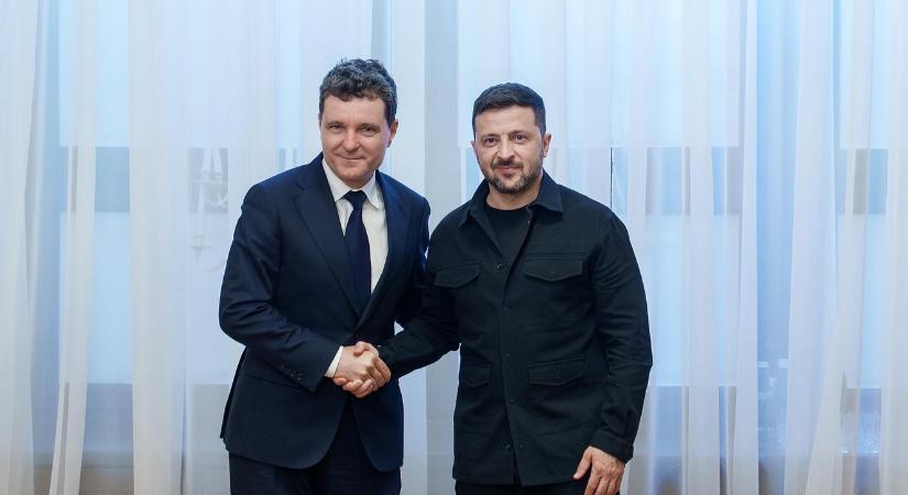 Zelenszkij Romániában: Nicușor Dannal és Ilie Bolojannal is tárgyal az ukrán elnök