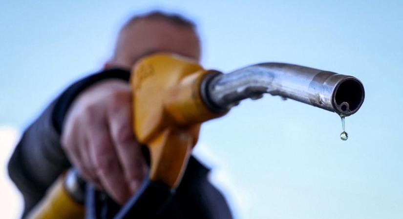 Védett üzemanyagár: most látszik csak igazán, mennyire jártak jól az autósok – brutális, amit az olaj művel