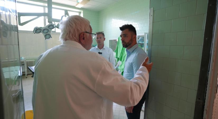 Magyar Péter: Orbánék 38 kórházat zárnának be