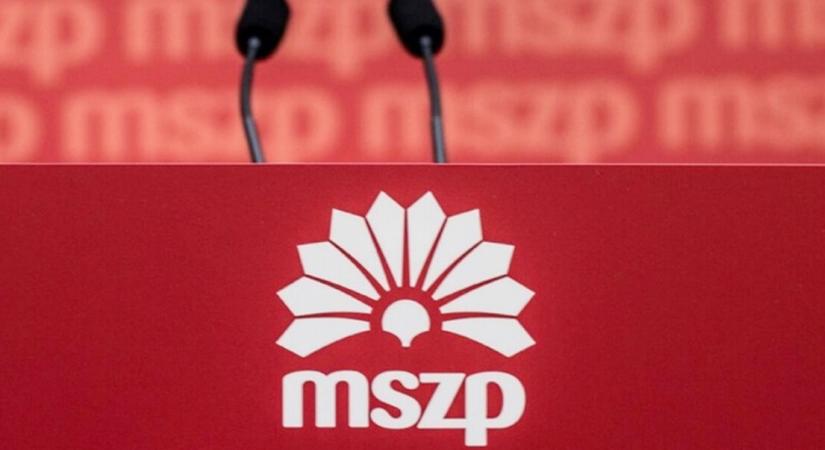 Váratlan bejelentést tett az MSZP a választások előtt, elengedték a pártérdeket