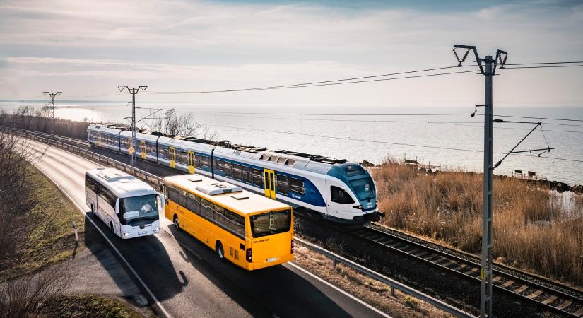 Most különösen érdemes előre jegyet venni – a MÁV-csoport megnövelt kapacitással készül a nemzeti ünnepre