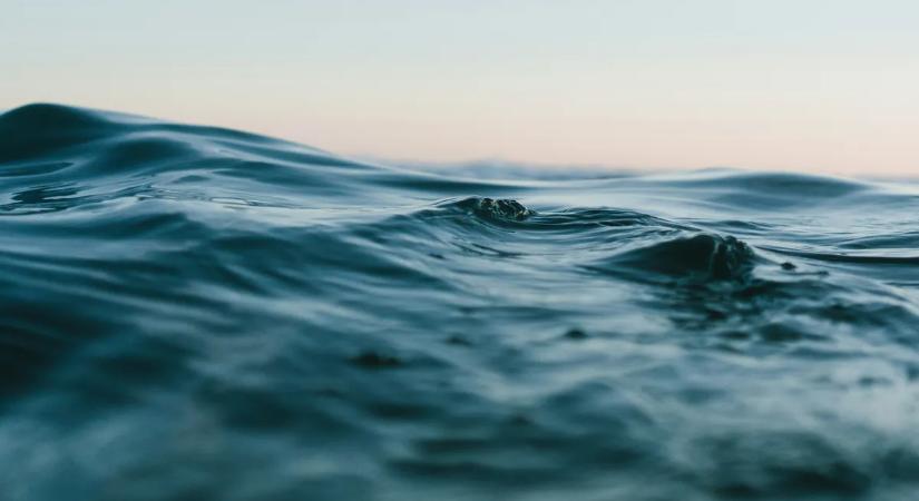 A jelzőrakétát vette észre a halász, döbbenetes látvány fogadta a helyszínen