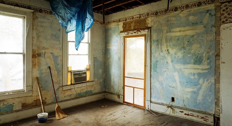 Ellentmondás: Románia a 2,5 millió üres lakás és a túlzsúfolt otthonok országa