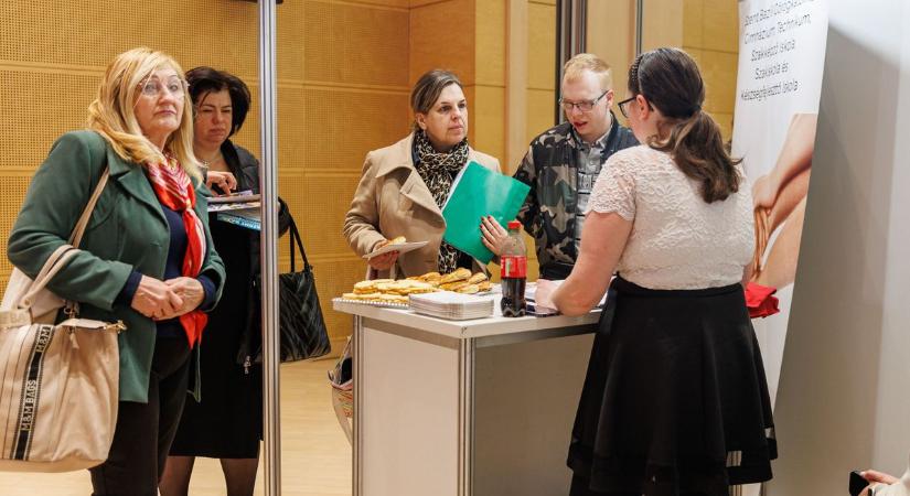 Kihagyhatatlan munkalehetőségek egy helyen: elstartolt a XIV. Hajdú-bihari Napló Állásbörze!