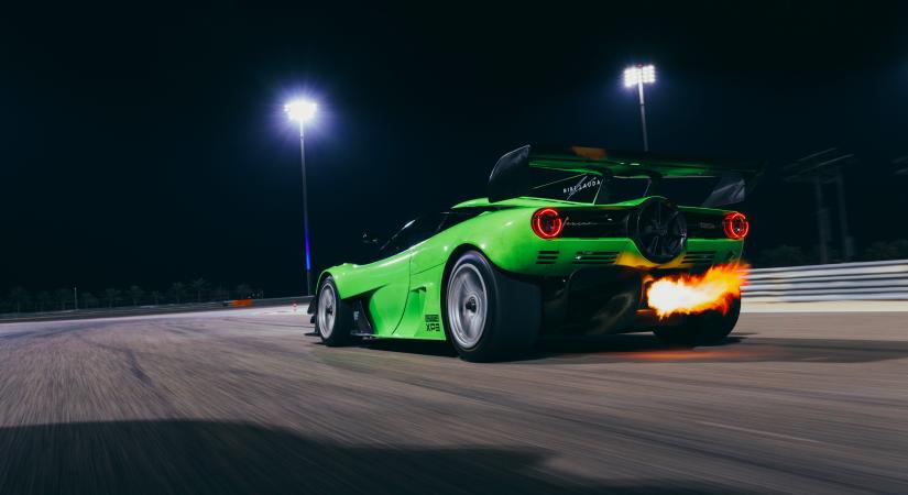 Pályára vitték az egyik legbrutálisabb hiperautót