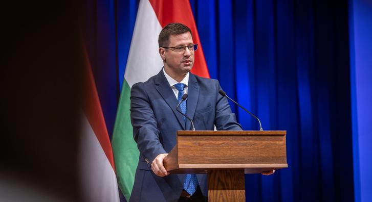 Gulyás Gergely: Ha az elnök erről nem értesült, akkor az ukrán állam rosszul működik, vagy Zelenszkij hazudik