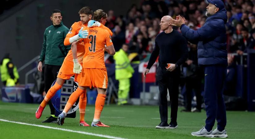 Courtois üzent a 17 perc után lecserélt Tottenham-kapusnak
