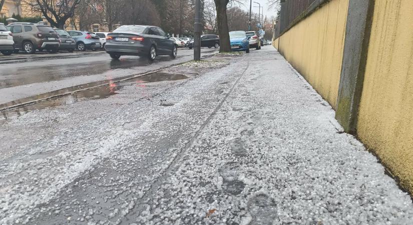 Kiterjesztették a riasztást, már Vasban is érvényben van - újabb jégeső jöhet