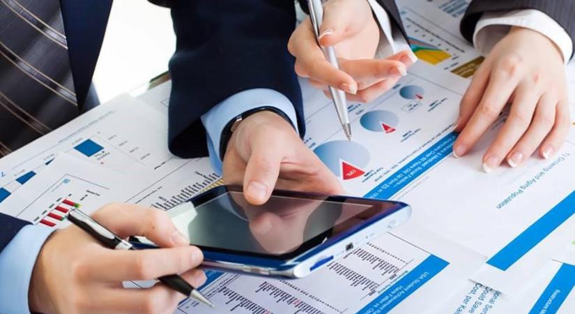 Egyre bizakodóbbak a vállalkozások, kapkodnak az állami forrásért, emelni kellett a keretet