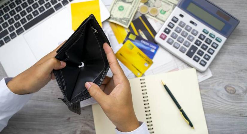 Sokaknak kevesebb lehet a fizetése a minimálbér-emelés miatt - Te közéjük tartozol?