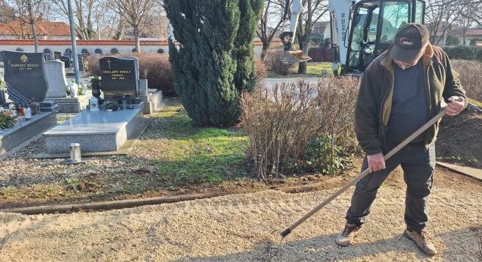 Tavaszi munkák a győri köztemetőkben