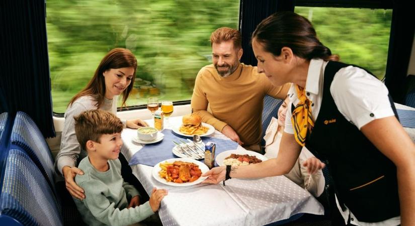 Gulyásleves a vonaton? Ilyenek az árak a MÁV étkezőkocsijában