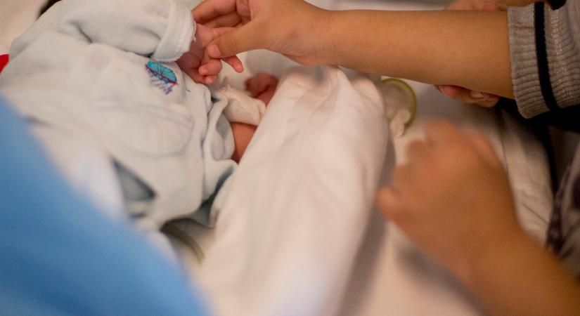 Különleges babák születtek a budapesti Jahn Ferenc kórházban, fotón is megmutatták őket