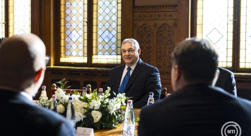 Orbán Viktor: a választás utáni időszak legnagyobb tétje, hogy lesz-e olyan magyar kormány, amely a háború felé haladó európai politikában a békét képviseli