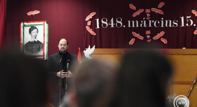 Nacsa Lőrinc: 1400 testvértelepülési kapcsolathoz járult hozzá a Nemzetpolitikai Államtitkárság