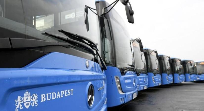 Vészhelyzet a BKV-nál: a buszok a benzinkutakra állhatnak