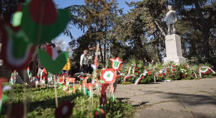 Repülés, kokárdás síelés és történelmi programok – ilyen lesz a március 15-i hétvége Hevesben