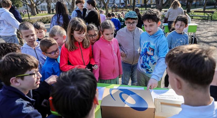 Utcára vitték a matematikát a Győrben