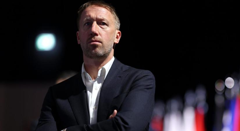 Nyeretlenül kezdett, két meccsen öt gólt kapott a csapata, mégis hosszabbítottak vele még a vb-pótselejtező előtt