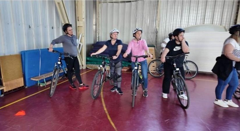 Bringasuli Tolnában: a tanárok is nyeregbe pattantak