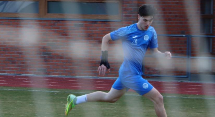 Az utánpótlás-válogatott támadó NB II-es klubhoz került