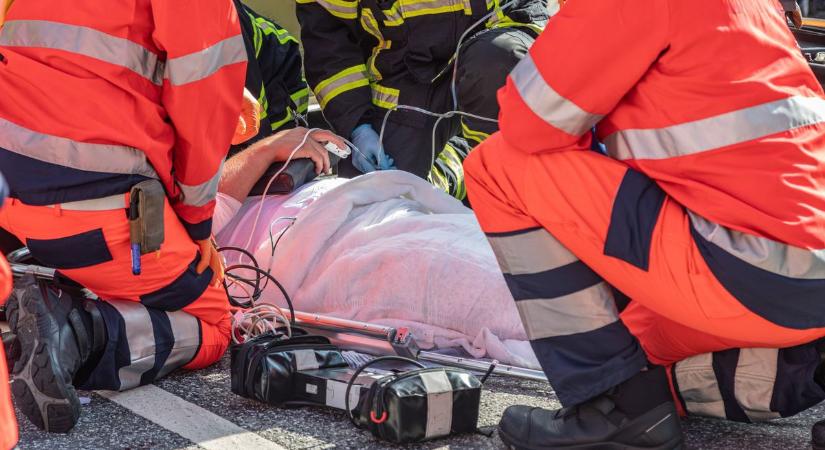 Halálos baleset Somogybabodnál – irányjelző és fékezés nélkül gázoltak el egy motorost