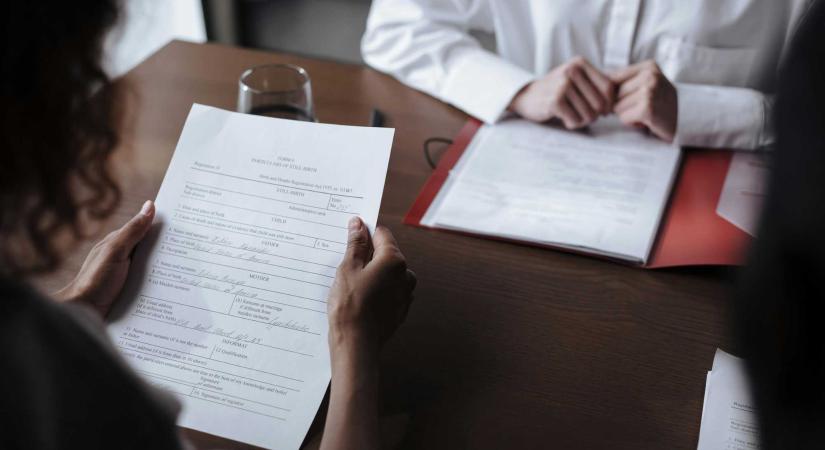 Kijátszották a rendszert: őrző-védő cégekhez került a foglalkoztatási támogatások fele