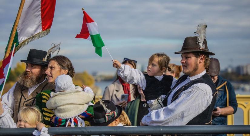 „A gyűlölet sose lesz erősebb a szeretetnél, ezért megyünk" – így várják a somogyiak a békemenetet