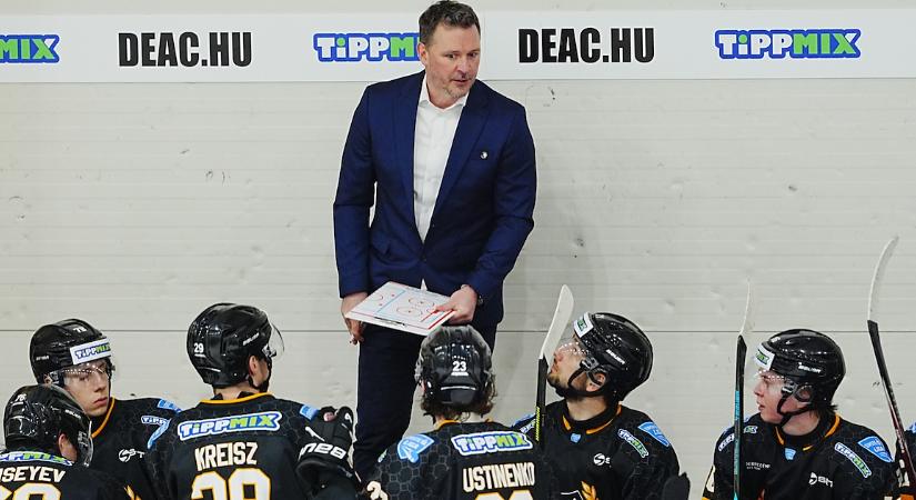 Miskolcon folytatják a rájátszást a DEAC hokisai