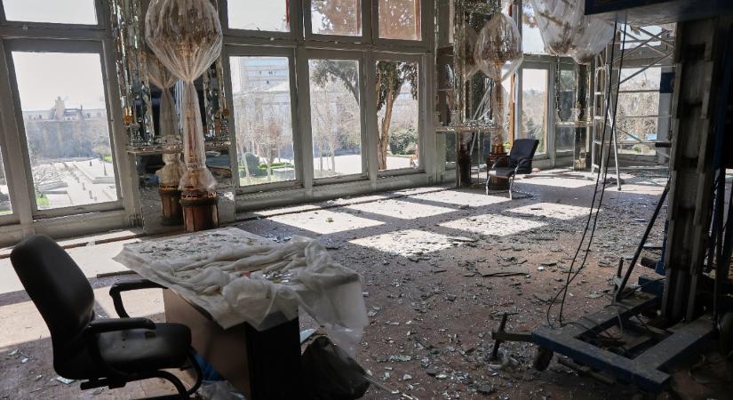 Iránban már 3,2 millióan kényszerültek elhagyni lakhelyüket