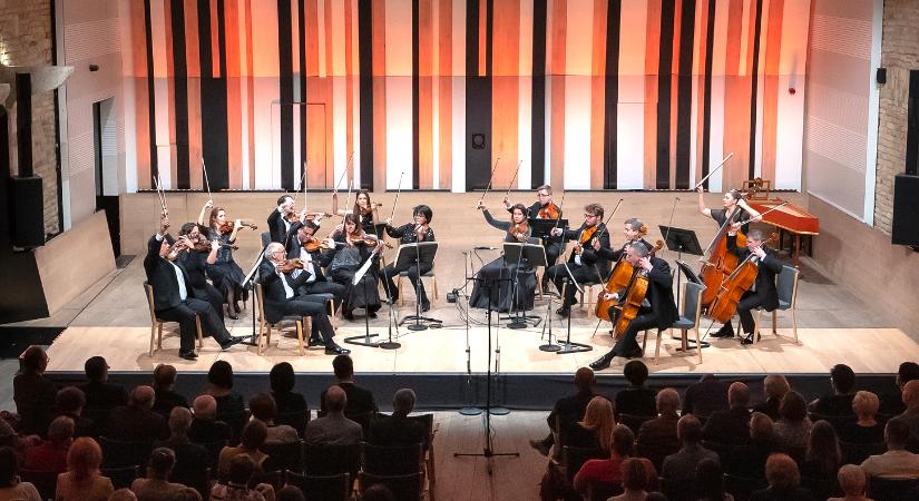Mágikus zenei időutazás Kolozsváron: a Budapesti Vonósok különleges koncertre készülnek